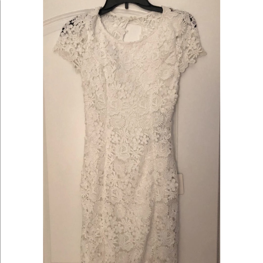 White Lace Open-back Dress
